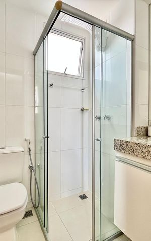 Apartamento à venda com 70m², 2 quartos e 2 vagas Apartamento à venda com 70m², 2 quartos e 2 vagasBanheiro Suíte