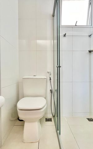 Apartamento à venda com 70m², 2 quartos e 2 vagas Apartamento à venda com 70m², 2 quartos e 2 vagasBanheiro Suíte
