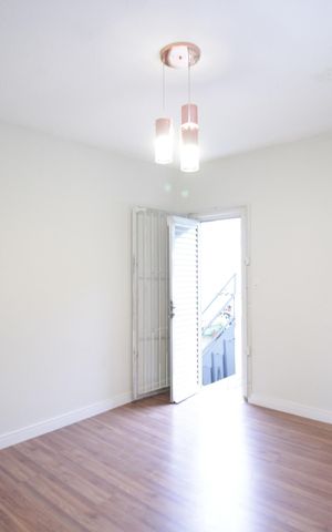 Casa à venda com 134m², 3 quartos e 2 vagas Casa à venda com 134m², 3 quartos e 2 vagasQuarto