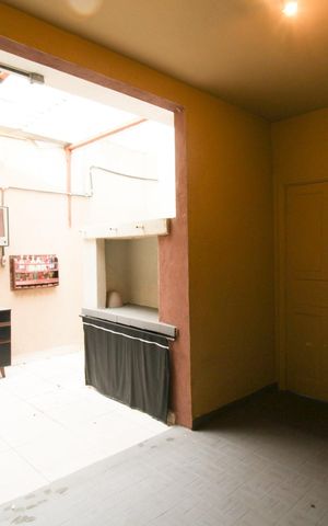 Casa à venda com 134m², 3 quartos e 2 vagas Casa à venda com 134m², 3 quartos e 2 vagasChurrasqueira