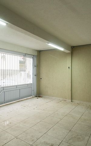 Casa à venda com 134m², 3 quartos e 2 vagas Casa à venda com 134m², 3 quartos e 2 vagasGaragem