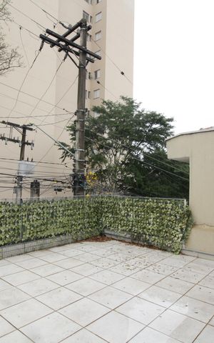 Casa à venda com 134m², 3 quartos e 2 vagas Casa à venda com 134m², 3 quartos e 2 vagasQuintal