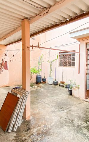 Casa para alugar com 250m², 5 quartos e 3 vagas Casa para alugar com 250m², 5 quartos e 3 vagasQuintal