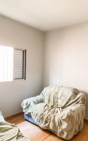 Casa para alugar com 250m², 5 quartos e 3 vagas Casa para alugar com 250m², 5 quartos e 3 vagasQuarto 1
