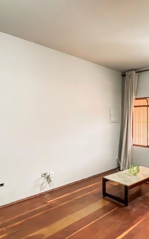 Casa para alugar com 250m², 5 quartos e 3 vagas Casa para alugar com 250m², 5 quartos e 3 vagasSala