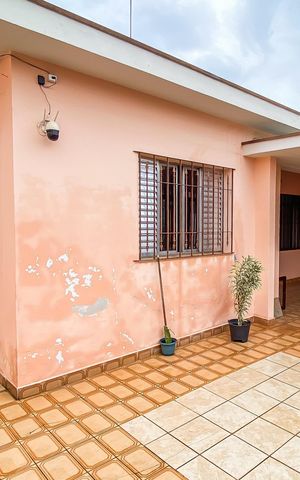 Casa para alugar com 250m², 5 quartos e 3 vagas Casa para alugar com 250m², 5 quartos e 3 vagasGaragem