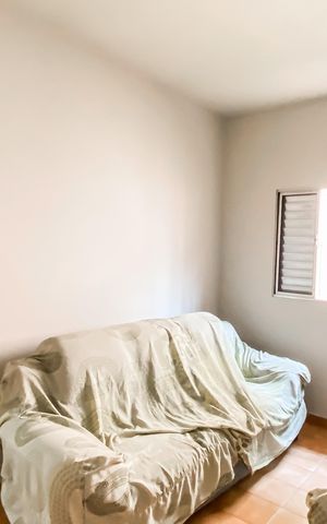 Casa para alugar com 250m², 5 quartos e 3 vagas Casa para alugar com 250m², 5 quartos e 3 vagasQuarto1
