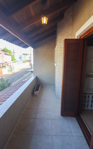 Casa de condomínio à venda com 235m², 3 quartos e 2 vagas Casa de condomínio à venda com 235m², 3 quartos e 2 vagasSacada da Suíte