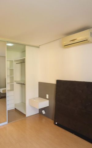 Casa de condomínio à venda com 235m², 3 quartos e 2 vagas Casa de condomínio à venda com 235m², 3 quartos e 2 vagasQuarto Suíte