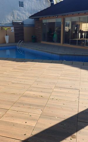 Casa de condomínio à venda com 235m², 3 quartos e 2 vagas Casa de condomínio à venda com 235m², 3 quartos e 2 vagasÁrea comum - Piscina
