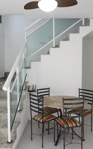 Casa para alugar com 100m², 2 quartos e 2 vagasSala