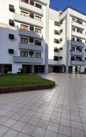 Apartamento à venda com 277m², 4 quartos e 3 vagas Apartamento à venda com 277m², 4 quartos e 3 vagasFachada