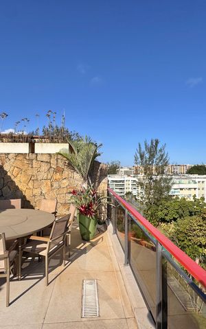 Apartamento à venda com 277m², 4 quartos e 3 vagas Apartamento à venda com 277m², 4 quartos e 3 vagasTerraço