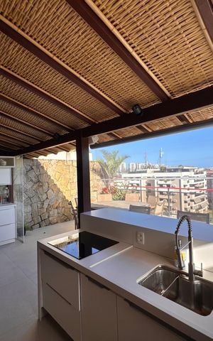 Apartamento à venda com 277m², 4 quartos e 3 vagas Apartamento à venda com 277m², 4 quartos e 3 vagasTerraço