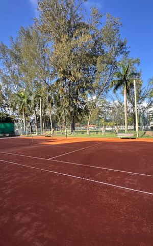 Apartamento à venda com 277m², 4 quartos e 3 vagas Apartamento à venda com 277m², 4 quartos e 3 vagasÁrea comum