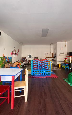 Apartamento à venda com 277m², 4 quartos e 3 vagas Apartamento à venda com 277m², 4 quartos e 3 vagasÁrea comum