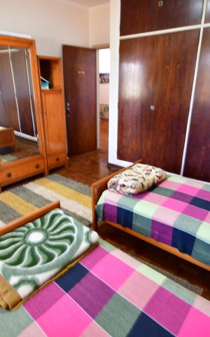 Casa à venda com 338m², 3 quartos e 2 vagasQuarto 1