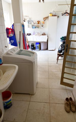 Casa à venda com 338m², 3 quartos e 2 vagasÁrea de Serviço