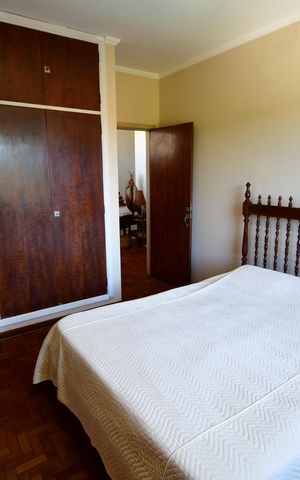 Casa à venda com 338m², 3 quartos e 2 vagasQuarto 2