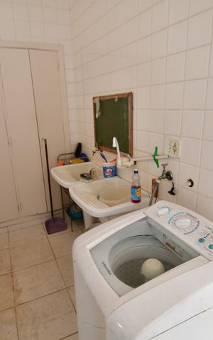 Casa à venda com 338m², 3 quartos e 2 vagasÁrea de Serviço