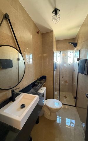 Casa à venda com 168m², 3 quartos e 2 vagasBanheiro