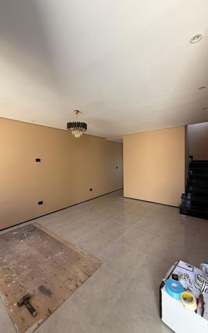 Casa à venda com 168m², 3 quartos e 2 vagasSala