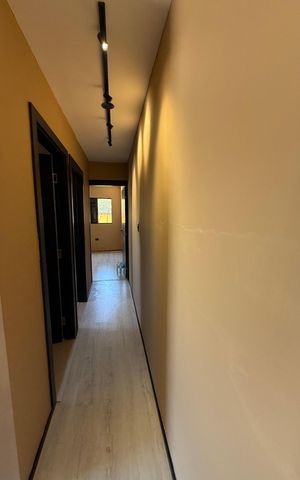 Casa à venda com 168m², 3 quartos e 2 vagasCorredor
