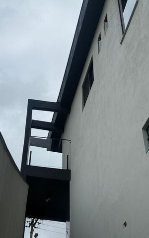 Casa à venda com 168m², 3 quartos e 2 vagasFachada