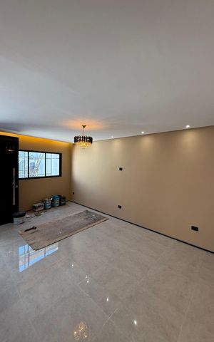 Casa à venda com 168m², 3 quartos e 2 vagasSala