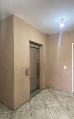 Apartamento à venda com 46m², 2 quartos e 1 vaga Apartamento à venda com 46m², 2 quartos e 1 vagaHall