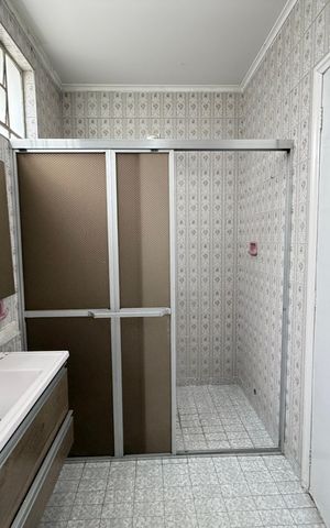 Casa para alugar com 173m², 3 quartos e 1 vagaBanheiro