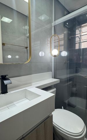 Apartamento à venda com 65m², 2 quartos e 1 vaga Apartamento à venda com 65m², 2 quartos e 1 vagaBanheiro
