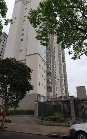 Apartamento para alugar com 68m², 2 quartos e 1 vagaFachada