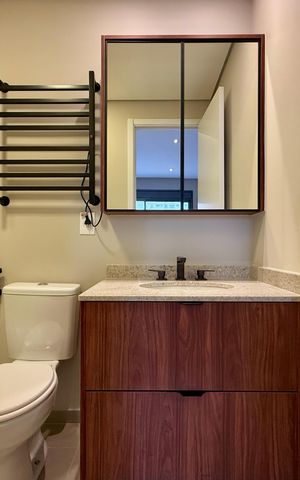 Apartamento à venda com 68m², 2 quartos e 1 vaga Apartamento à venda com 68m², 2 quartos e 1 vagaBanheiro Suíte 1