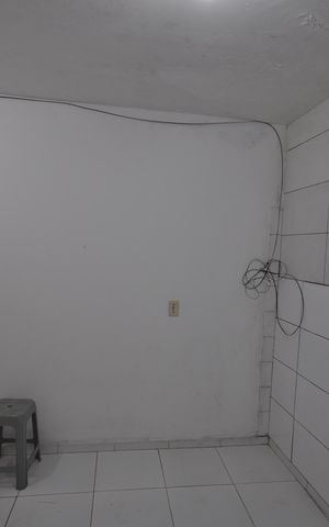 Casa para alugar com 35m², 1 quarto e sem vagaSala/Quarto