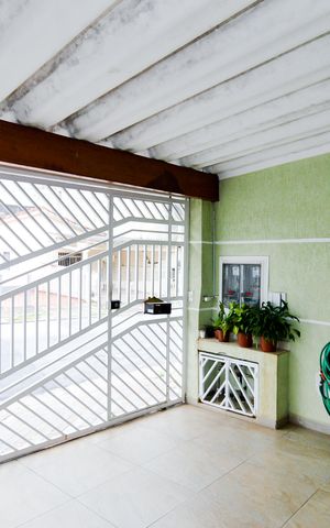Casa à venda com 111m², 2 quartos e 2 vagasGaragem