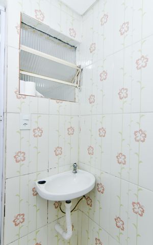 Casa à venda com 111m², 2 quartos e 2 vagasBanheiro Social - Edícula