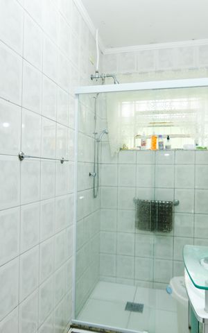 Casa à venda com 111m², 2 quartos e 2 vagasBanheiro Social