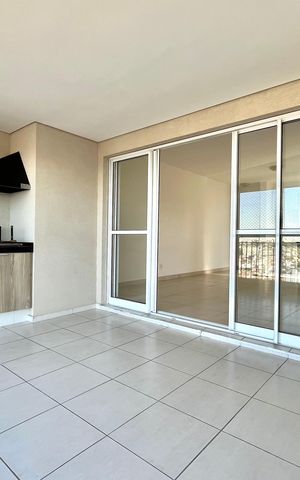 Apartamento para alugar com 86m², 2 quartos e 2 vagas Apartamento para alugar com 86m², 2 quartos e 2 vagasVaranda