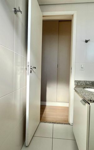 Apartamento para alugar com 86m², 2 quartos e 2 vagas Apartamento para alugar com 86m², 2 quartos e 2 vagasBanheiro da Suíte 1