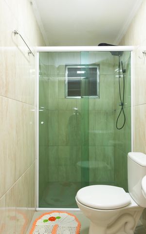 Casa à venda com 50m², 3 quartos e 2 vagasBanheiro 2 