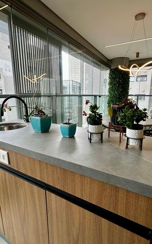 Apartamento para alugar com 103m², 3 quartos e 2 vagas Apartamento para alugar com 103m², 3 quartos e 2 vagasVaranda