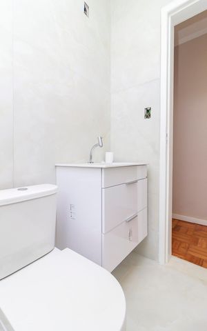 Casa à venda com 160m², 3 quartos e 2 vagasBanheiro 2