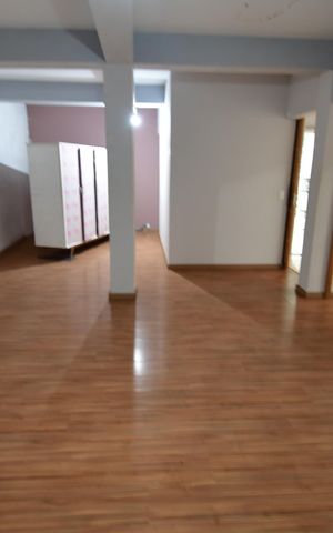 Casa para alugar com 200m², 1 quarto e 1 vagaQuarto
