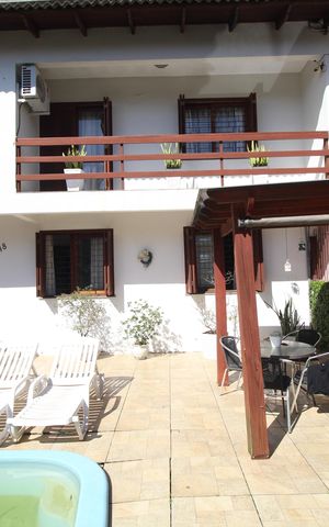 Casa à venda com 186m², 3 quartos e 4 vagasQuintal