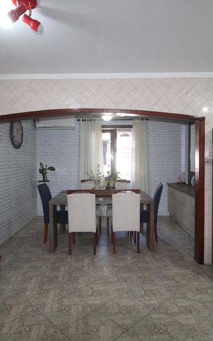 Casa à venda com 186m², 3 quartos e 4 vagasCozinha