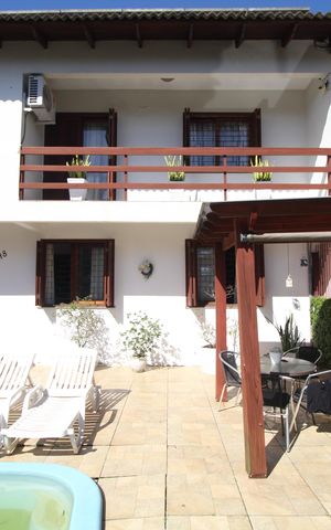 Casa à venda com 186m², 3 quartos e 4 vagasQuintal