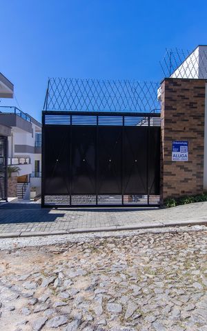 Casa de condomínio para alugar com 319m², 3 quartos e 4 vagas Casa de condomínio para alugar com 319m², 3 quartos e 4 vagasFachada do condomínio