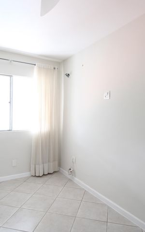 Apartamento para alugar com 77m², 2 quartos e 1 vagaQuarto 2