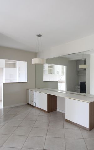Apartamento para alugar com 77m², 2 quartos e 1 vagaSala